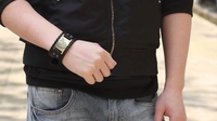 Accessoires de loup en alliage pour hommes bracelet en cuir large nouveau bracelet tressé usine en gros