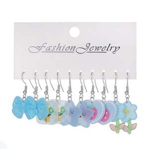 Pendientes de Gancho con Forma de <span class=keywords><strong>Estrella</strong></span>, Flor y Corazón de Resina Dulce para Mujer, Pendientes Colgantes con Frutas Coloridas, Cereza y Fresa, Regalos de Joyería - Product Image 1