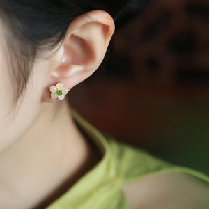 Boucles d'oreilles en jade <span class=keywords><strong>de</strong></span> Hetian haut <span class=keywords><strong>de</strong></span> gamme, motif fleur <span class=keywords><strong>de</strong></span> pêcher, pour femmes - Product Image 4