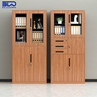 Hoher Aktenschrank aus Stahl mit Glastüren, verstellbare Regale für Dokumente und Bücher