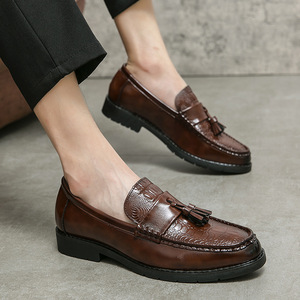 Mocassins en PU verni pour hommes, style vintage, à enfiler, décontractés, pour occasions sociales, chaussures de mariage, été - Product Image 6