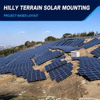 Support préfabriqué personnalisé en Zn-Al-Mg avec aménagement en rangées basé sur le projet pour sites inégaux et terrains en pente – Structure de montage solaire