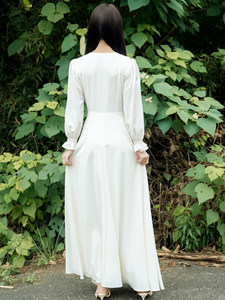 Vestido Largo Casual Blanco Sólido con Escote en V Profundo y Manga Larga, Estilo A-Line, que Estiliza la Cintura, para Registro de Novia - Product Image 3