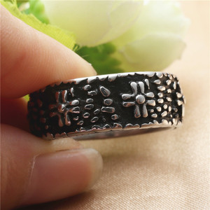Men's Retro Silver Cross Pattern Stainless Steel <b>Ring</b> Everyday Wear Jewelry - Product Image 4