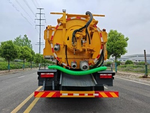 Manual transmission <b>suction</b> truck, equipped with a vacuum <b>pump</b>, used for septic tank <b>suction</b>, 12-wheel vacuum <b>suction</b> truck - Product Image 6