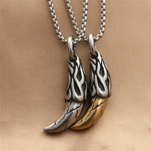 Collier pendentif en acier inoxydable pour homme, forme animalière, style rétro punk, design géométrique 280491 - Product Image 1