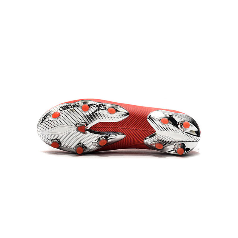 Men Latest Style High Quality Professional Breathable Soccer Boots