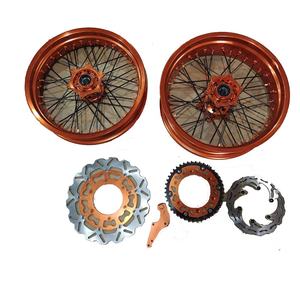 Jantes <span class=keywords><strong>Supermotard</strong></span> fournies directement en usine Jantes en alliage de moto de 17 pouces pour Husqvarna FC/TC/FE/TE/FS 125/250/300/450 - Product Image 5