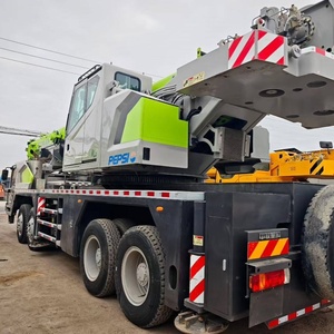 Grue de camion hydraulique de 70 tonnes ZOOMLION ZTC700V562-2 avec pièces de rechange pour moteur, pompe et boîte de vitesses PLC à vendre - Product Image 4