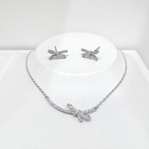 Juego de collar y aretes de plata 925 con diamantes y lazo, chapado en oro, con circonitas, para novias, de lujo, para bodas. - Product Image 1