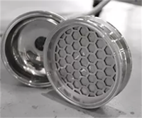Disque de filtre en métal poreux en acier inoxydable fritté avec technique de treillis métallique forgé Taille personnalisée pour les applications d'extracteur de CBD