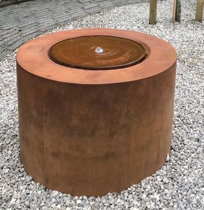 Fuente de agua redonda para jardín, de acero corten, con acabado oxidado, para exteriores, a bajo costo. - Product Image 4