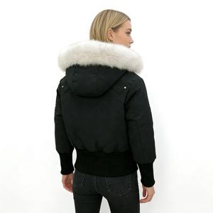 <span class=keywords><strong>Parka</strong></span> courte décontractée pour femme Boying avec capuche et col en fourrure de renard, coupe-vent en polyester, doudoune chaude d'hiver ODM / OEM - Product Image 4