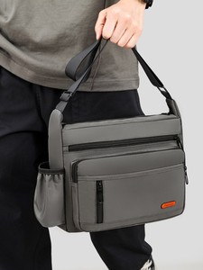 Sac bandoulière homme personnalisé avec logo, tendance, en tissu PU haut de gamme, léger, imperméable et antivol, idéal pour l'été et le printemps - Product Image 6