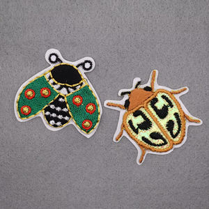 Piccolo panno applique pieno ricamato patch personalizzato colorato modello animale scarabeo in ferro decorativo su ricamo patch insetto - Product Image 6
