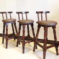 Table de bar et tabourets de comptoir haut en bois pour arrière-cour vintage personnalisé
