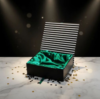 Scatola Regalo Personalizzata a Forma di Libro con Strisce Bianche e Nere, Fodera in Raso Verde, Marca Dr.Box, Origine Guangdong, Confezione Rigida