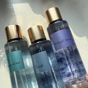 Nueva Llegada, Bruma Corporal con Fragancia Floral y Frutal Fresca para Hombre y Mujer, Victoria Luxury, Personalización y Venta al por Mayor de Fábrica - Product Image 1