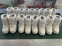Bottes d'hiver légères et chaudes imperméables personnalisées pour le marché européen, bottes de neige personnalisées en gros pour hommes et femmes