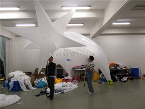 Đi Bộ Diễu Hành Đạo Cụ <span class=keywords><strong>Inflatable</strong></span> Thắp Sáng Sao Con Rối Với Cờ - Product Image 6