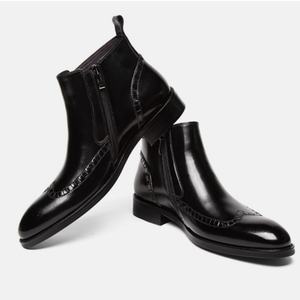 Botas Martin de Piel de Vacuno con Suela Gruesa, Cremallera Lateral de Cuero Genuino, Estilo Inglés con Patrones Tallados a Mano - Product Image 4