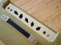 Amplificador de Guitarra Combo Personalizado Grand Amplifier 1*10\" con Válvula de Reverberación de 15W, Insignia con Logotipo Personalizado Disponible