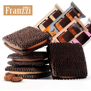 Snack Asiatici Biscotti al Cacao Nero con Batteri <span class=keywords><strong>Lattici</strong></span> Gusto Fragola 62g di Alta Qualità - Product Image 2