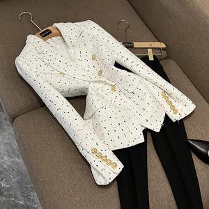 <span class=keywords><strong>Blazer</strong></span> da <span class=keywords><strong>Donna</strong></span> a Doppio Petto con Rever Classico in <span class=keywords><strong>Tweed</strong></span> a Quadri Stile Europeo 2025 di Qualità Firmata per Ufficio e Casual - Product Image 1