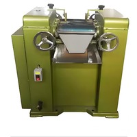 Machine de broyage à trois rouleaux pour la fabrication de savon, ligne de production de savon, broyeur à 3 rouleaux pour colorants/encre/rouge à lèvres