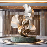 Sculpture florale en acier inoxydable plaqué or rose, durable pour l'extérieur, le jardin, les lieux de mariage, les halls de centres commerciaux et la décoration intérieure