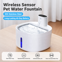 Fontaine à eau pour chat sans fil de 2,6 L, distributeur d'eau rechargeable pour animaux de compagnie avec capteur de mouvement et plateau en acier inoxydable 304