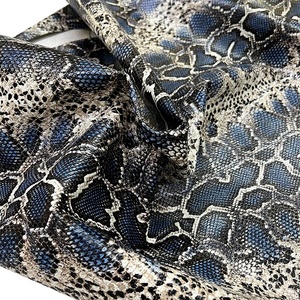 Ceinture de sac à main pour femme en cuir véritable, motif python gaufré, imprimé peau de vache bleue, pierres précieuses vintage, résistante aux plis - Product Image 4