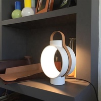 Lampe de Chevet Moderne en Métal Blanc au Design Contracté, Luminaire de Bureau, Lampe de Table Latérale JY6115