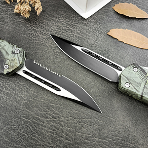 Couteau de camping multifonctionnel portable MT-A07 pour la chasse et la survie avec lame en acier, comprend un couteau extérieur brise-vitre - Product Image 3