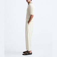 Tissu côtelé pour chemise homme, personnalisé OEM/ODM, 61% coton, 39% polyester, manches courtes, anti-boulochage, uni, contrasté
