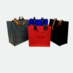 Sac fourre-tout en feutre 32x28x14cm Rouge Carré Sac cadeau promotionnel non tissé - Product Image 4