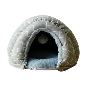 Cama cueva para gatos a cuadros al por mayor con forro polar suave y pompón, casa lavable para mascotas para gatos, gatitos y perros pequeños, OEM personalizado - Product Image 6