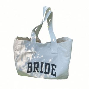 Sac à bandoulière en toile de coton extra large pour femmes, personnalisable avec logo, sac de shopping souple au design naturel - Product Image 1