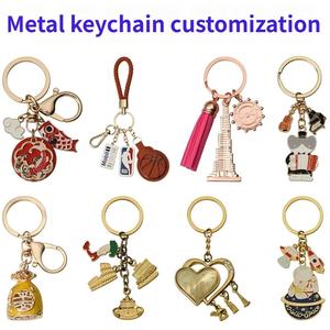 Customized Exquisite Vintage Fashion Metal Anime Keychain Custom Pattern Gold Plated Hard Enamel Cartoon Keychains