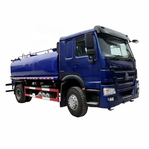 HOWO 4x2 290HP RHD 15吨水箱卡车15000L二手削片机卡车待售