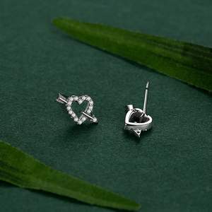 Pendientes de flecha de Cupido personalizables en cobre, plata de ley S925 con circonita de corte redondo en forma de corazón, regalo para mujer - Product Image 5
