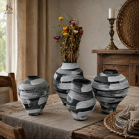 Vase à fleurs en céramique nordique moderne Jossin avec texture abstraite noire et blanche pour la décoration de table de salon et l'aménagement intérieur