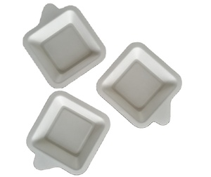 Assiettes à gâteau carrées jetables de 4 pouces en bagasse, personnalisables (couleur, taille, motif), écologiques et compatibles micro-ondes, pour <span class=keywords><strong>desserts</strong></span> de restaurants - Product Image 3
