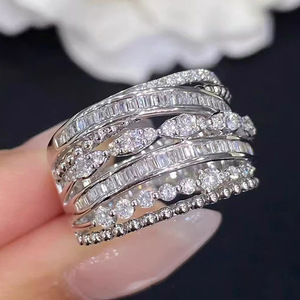 Anello con Design Geometrico Marquise, Elegante Anello da Dito per Donne - Product Image 1