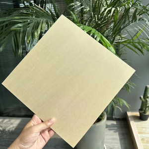 Plaques de <span class=keywords><strong>contreplaqué</strong></span> de tilleul certifiées E0, <span class=keywords><strong>épaisseur</strong></span> 2-5 mm, prix avantageux pour découpe laser, modélisme, artisanat, puzzles et jouets - Product Image 1