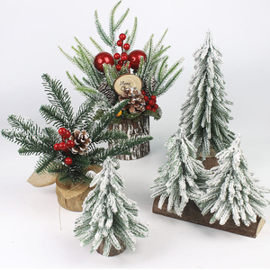 Nuevos Diseños al por Mayor, Árbol de Navidad Decorado de PVC Verde para Mesa, Mini Árbol de Navidad de Nueva Tendencia - Product Image 1