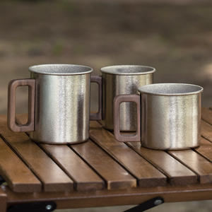 Mug de <span class=keywords><strong>camping</strong></span> en titane pur d'extérieur avec poignée en <span class=keywords><strong>bois</strong></span>, design portable anti-brûlure - Product Image 4
