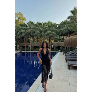 Robe de cocktail en dentelle noire Carlina - Product Image 6