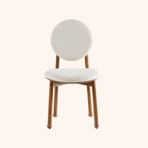 Chaise de salle à manger contemporaine Celeste, cadre en teck massif, siège rembourré, design minimaliste pour la salle à manger à domicile - Product Image 1