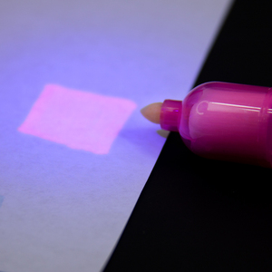 SUPERDOTS - Marcador UV 3 en 1 con Mensaje Secreto, Rotulador de Tinta Invisible Resistente al Agua para Juegos de Espías en Discotecas, Resaltador NEON - Product Image 5